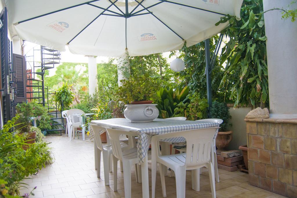 B&B Cactus Giardini Naxos Ngoại thất bức ảnh